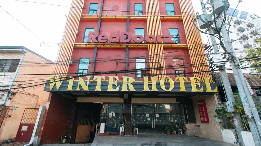 RedDoorz Plus @ Winter Benitez (Quarantine Hotel), Quezon City