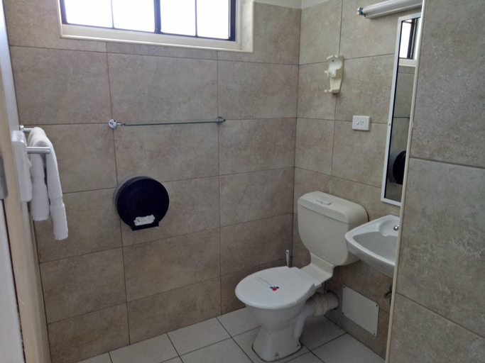 Bathroom 4, Shamrock Hotel Motel, Toowoomba - Central
