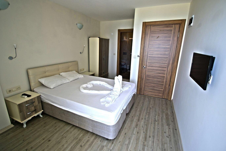Bedroom 2, Oz Guzelcamli Otel, Kuşadası