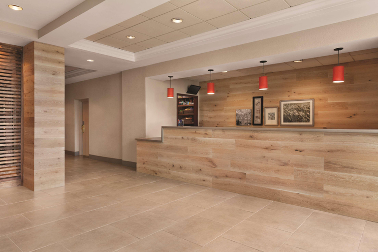 Public Area 2, Country Inn & Suites by Radisson, San Diego North, CA, San Diego