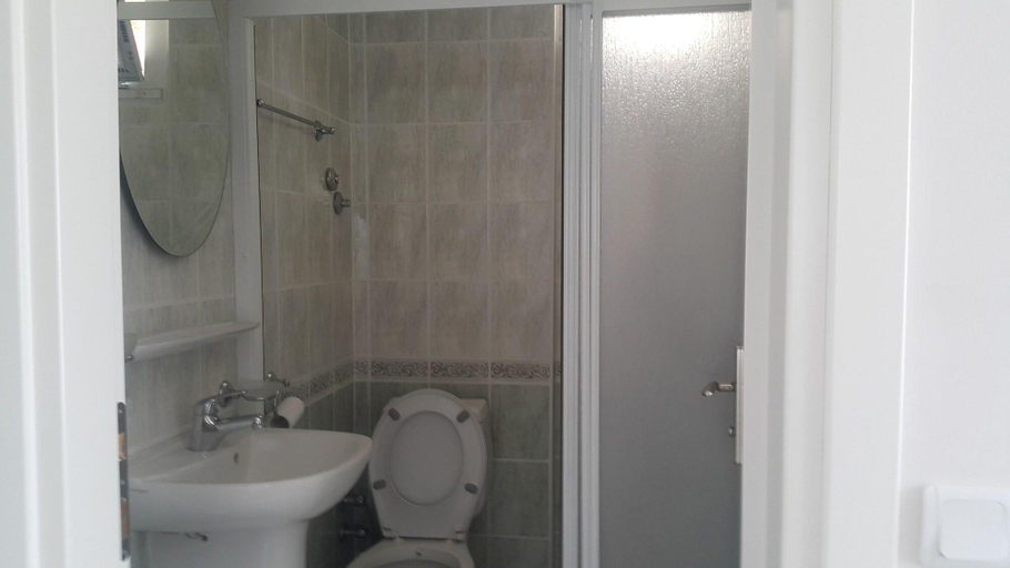 Bathroom 5, Cicek Otel & Apartments, Fethiye