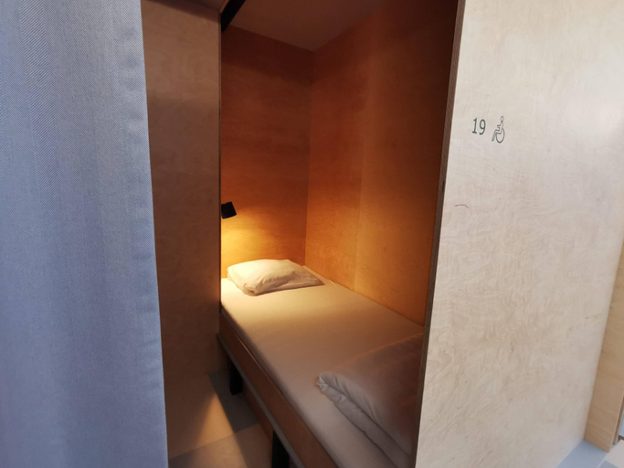 Bedroom 4, Green Marmot Capsule Hotel Zurich, Zürich