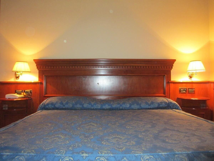 Bedroom, Larissa Inn, Antalya
