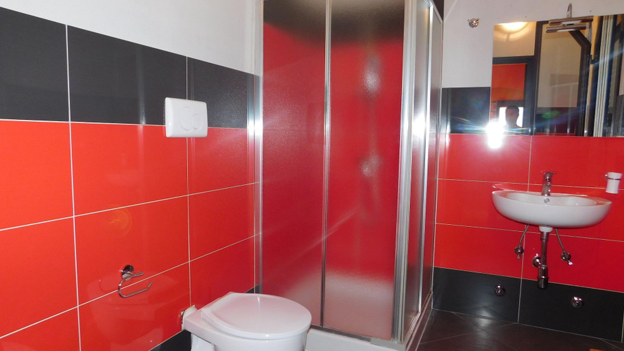 Bathroom 5, B&B Raggio di Sole, Lecce