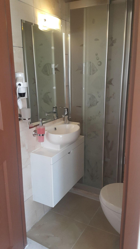 Bathroom 5, Lacin Apart Otel, Datça