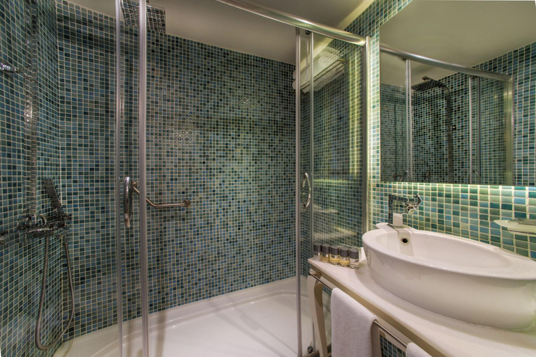Bathroom, Voyage Bodrum Hotel - Adult Only +16, Bodrum