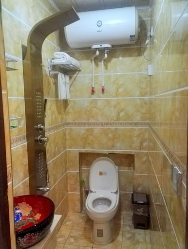 Bathroom 5, Pingyao Xinlongkui Inn, Jinzhong