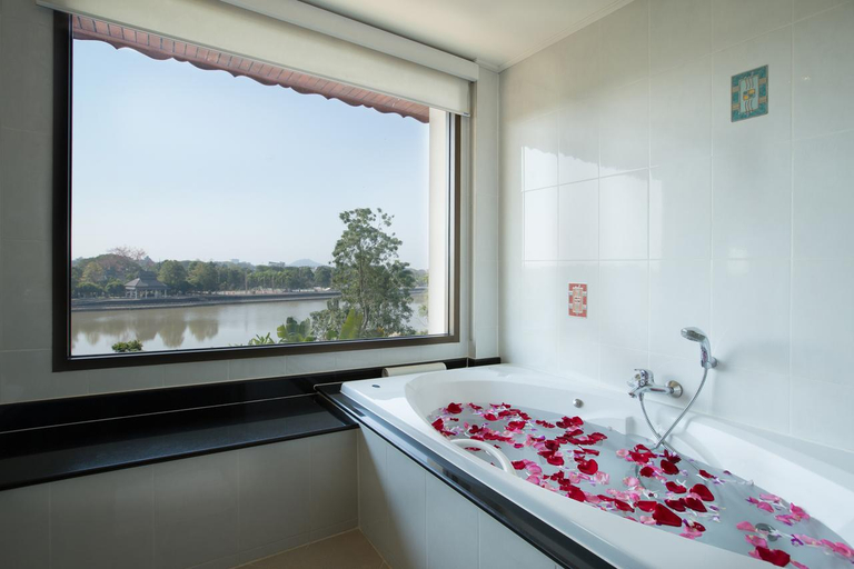 Bathroom 5, The Imperial River House Resort, Muang Chiang Rai