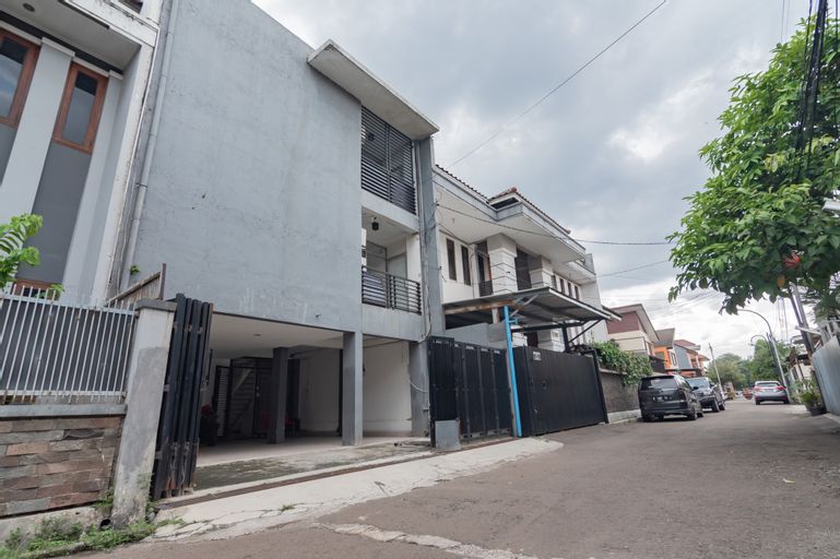 RedDoorz Syariah near Regol Park Bandung, Bandung