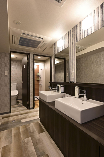 Bathroom 5, Hotel Tomariya Ueno - Hostel, Taitō