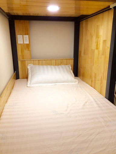 Bedroom 3, The Lily Hostel and Coffee, District 1