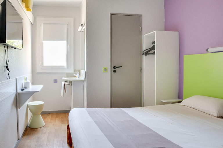 Bathroom 5, Hôtel Valence Sud, Drôme