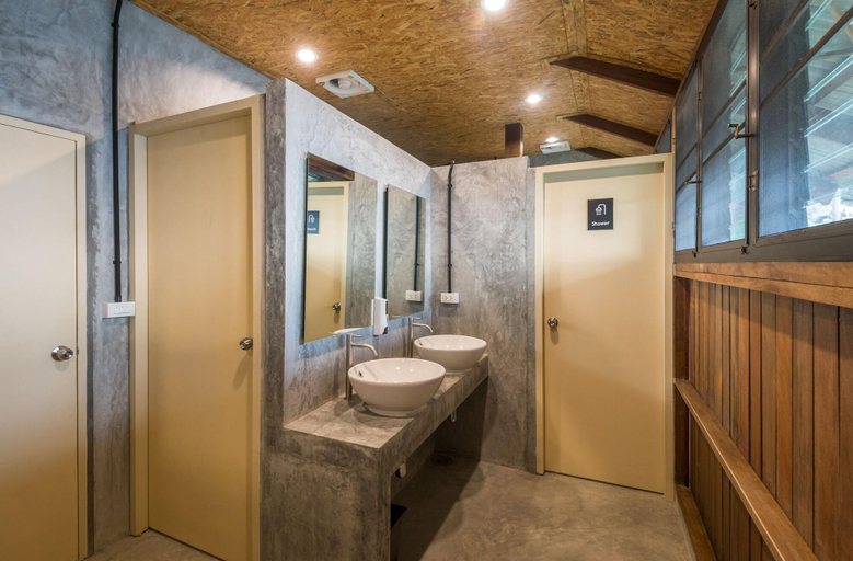 Bathroom 4, Tinidee Hideaway At Tonsai Beach Krabi, Mueang Krabi
