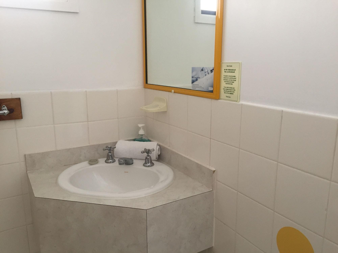 Bathroom 5, Motel Glenworth Toowoomba, Toowoomba - North-East
