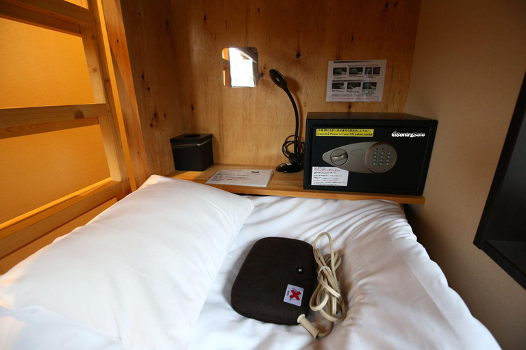 Bedroom 3, Nekokura Hostel, Fukuoka