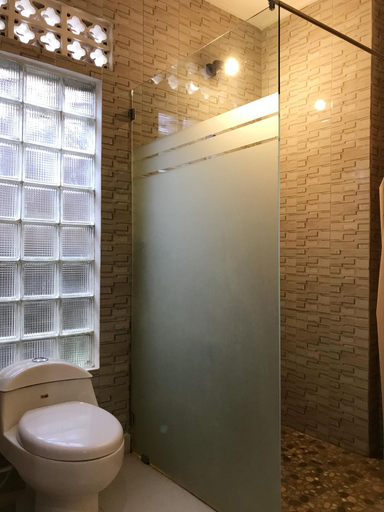 Bathroom 4, Metteyya Healing House, Gianyar
