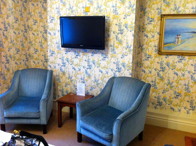 Public Area 3, Angel Hotel, Surrey