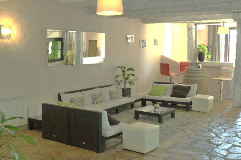 Public Area 2, HOTEL 3 etoiles NN "LOU CIGALOUN", Var