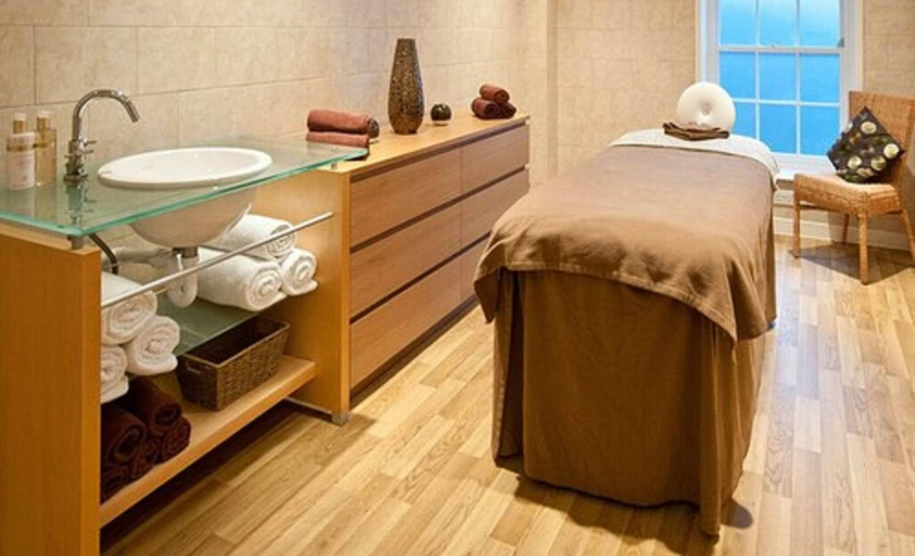 Bathroom 5, Champneys Henlow, Central Bedfordshire