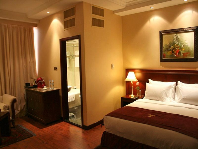 Bedroom 3, TRIANON ROYAL HOTEL, Abu Dhabi City