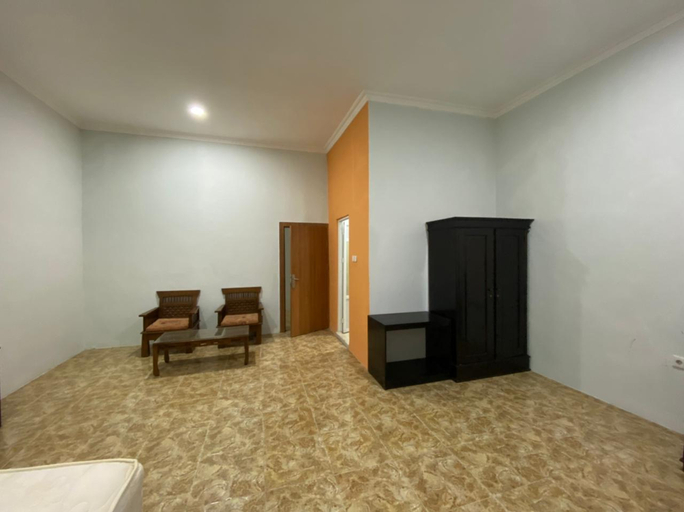 Public Area 2, Hotel Magellona Makassar RedPartner, Makassar