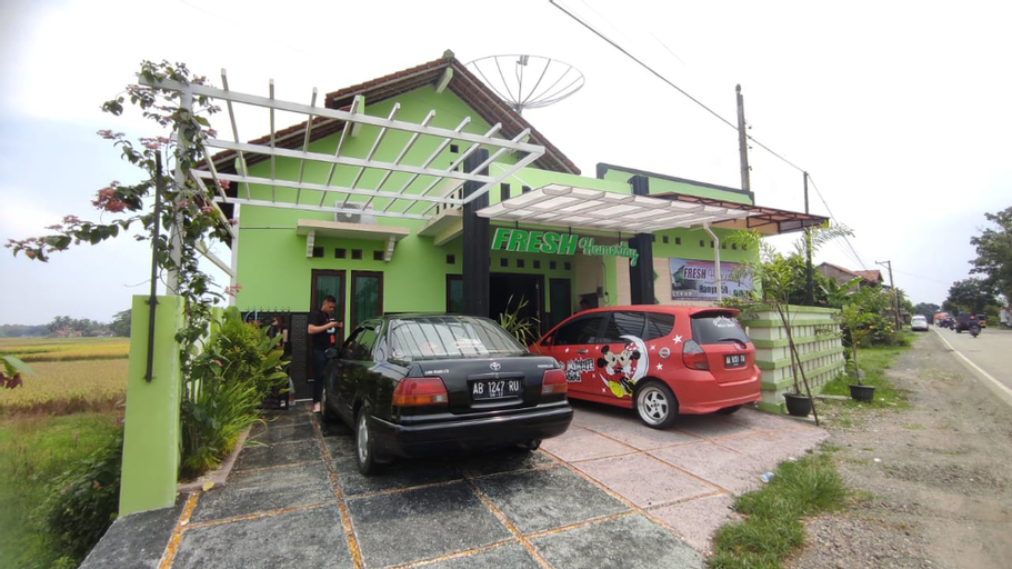 Exterior & Views 2, RedDoorz near RSUD Kebumen 2, Kebumen