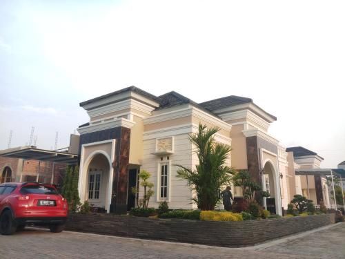 Miracle Guest House, Tegal