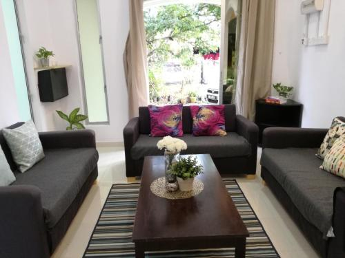 Staycation for 8pax with unifi near Cenang beach, Langkawi