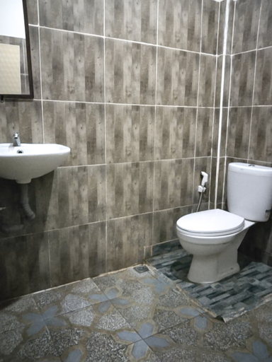 Bathroom, HOTEL REPPO, Bengkayang