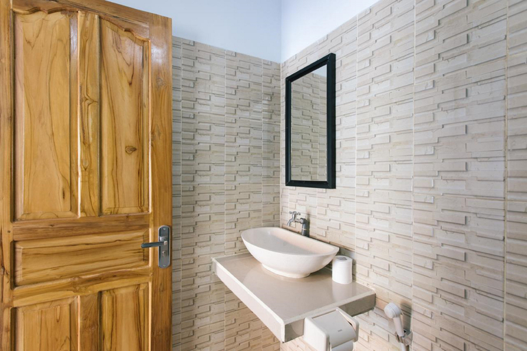 Bathroom 5, Pluto House, Badung