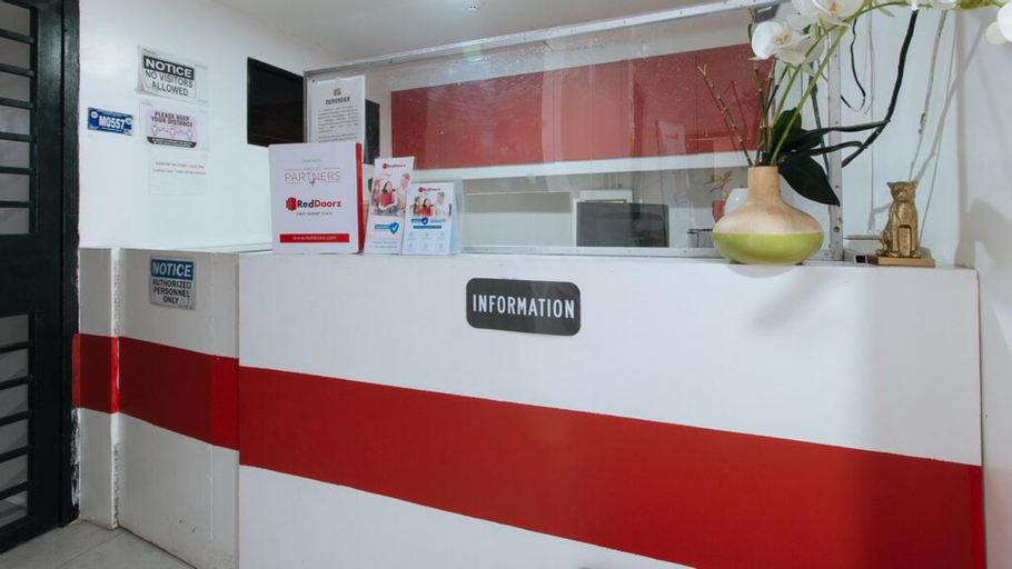 RedDoorz @ DBuilders Rooms Bangkal Makati, Makati City