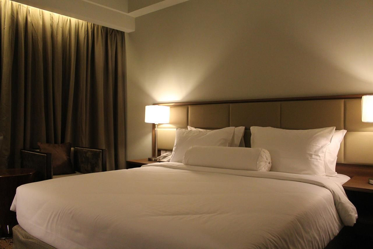 I Hotel Baloi Batam Room Type - TWIN SUPERIOR KING BED