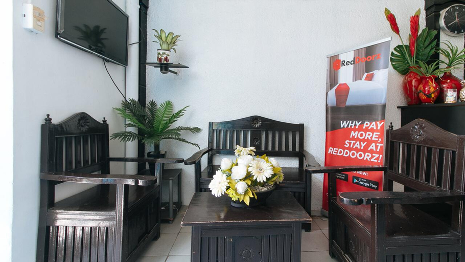Dining Room 2, RedDoorz Plus @ Villa Gloria Taguig, Taguig