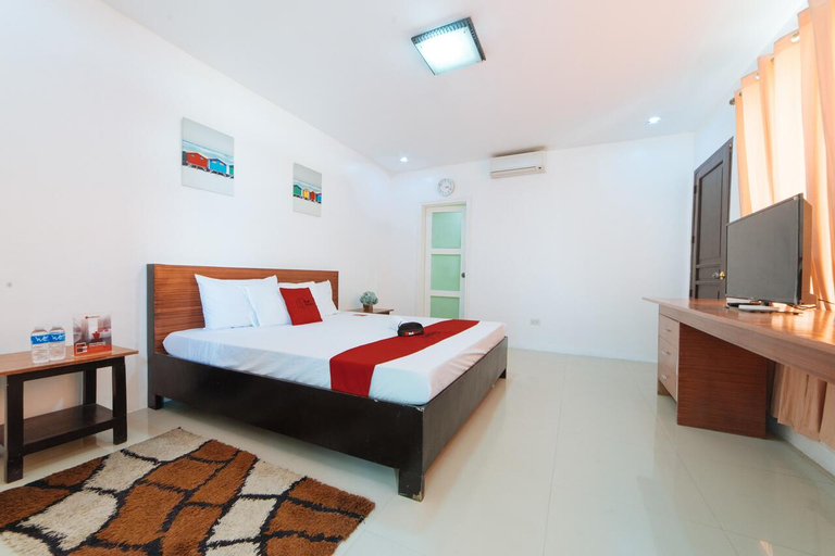 RedDoorz Plus @ La Estreas Antipolo Rizal, Antipolo City