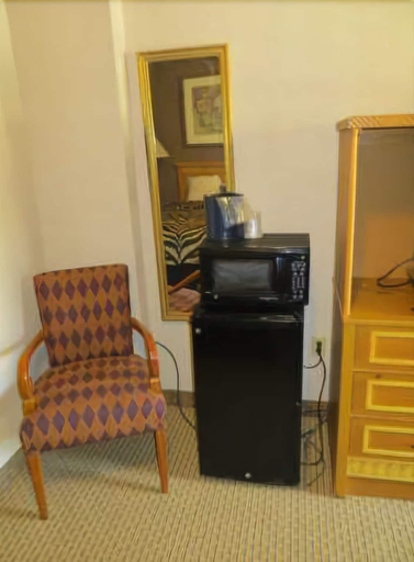 Bedroom 4, LaBelle Motel, Hendry
