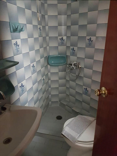 Bathroom, Drosia Hotel, Crete