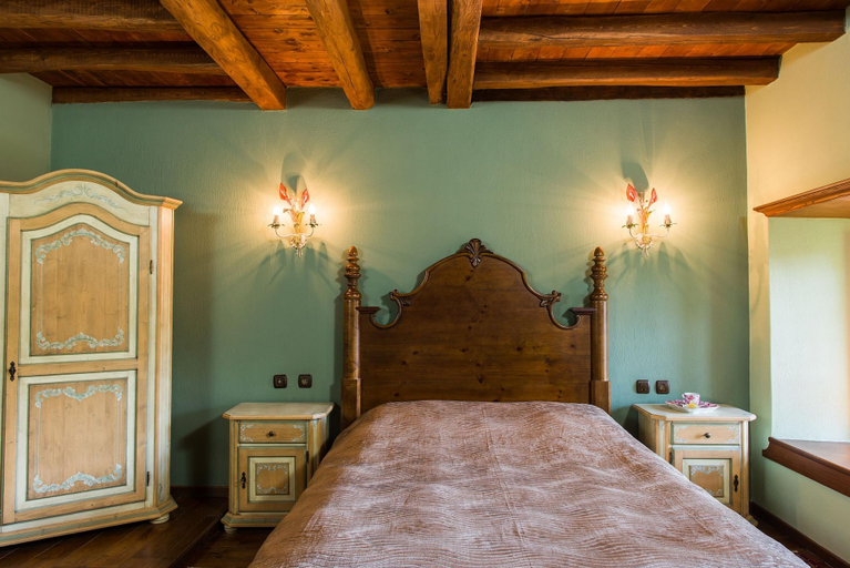 Public Area 2, Kokkino Spiti Boutique Hotel, Central Macedonia