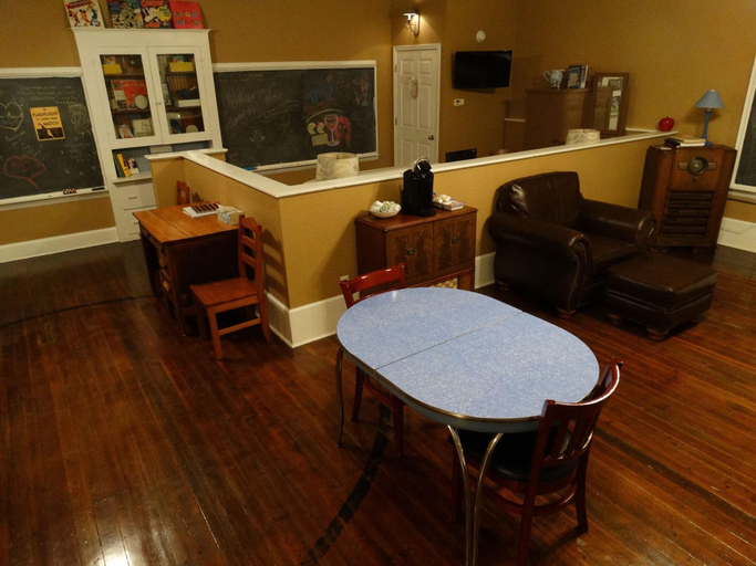 Public Area 4, Davie School Inn, Union
