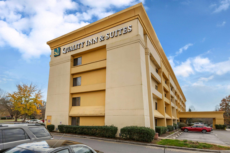 Exterior & Views 2, Quality Inn & Suites Raleigh Durham Airport, Wake