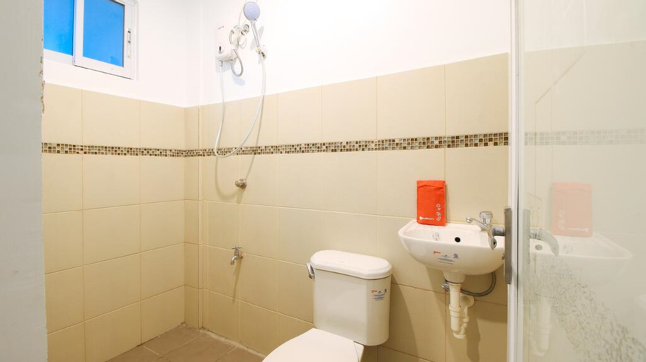 Reddoorz Near Zobel Roxas, Makati City