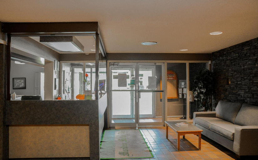 Public Area 2, Morden Motor Inn, Division No. 3