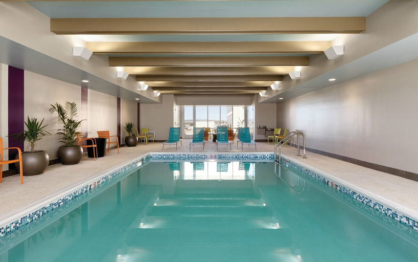 Sport & Beauty 5, Home2 Suites Des Moines at Drake University, Polk