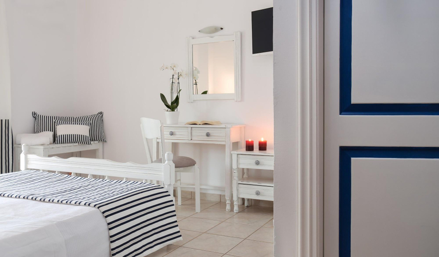 Bedroom 3, Iris Beach Hotel, Peloponnese