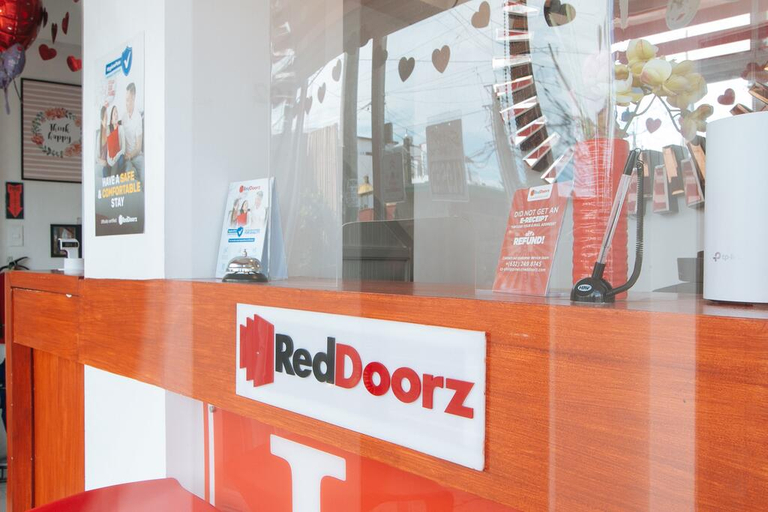Public Area 3, RedDoorz near Mercado del Lago, Taguig