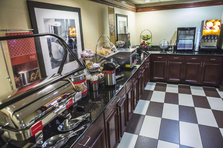 Food & Drinks 4, La Quinta Inn & Suites Selma/Smithfield I-95, Johnston