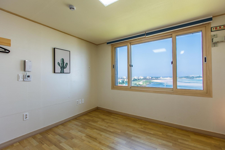 Public Area, B&S Pension, Seogwipo