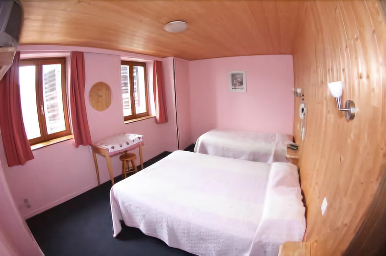 Bedroom 3, Hôtel La Marmotte, Vosges