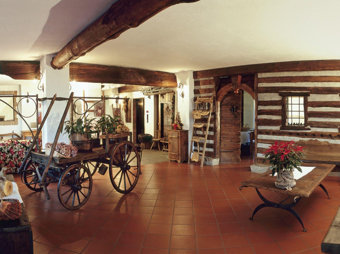 Exterior & Views 2, Hotel Milleluci, Aosta