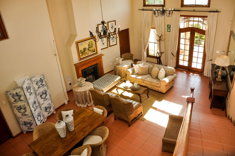 Public Area 4, Hole In One Boutique Hotel, City of Johannesburg