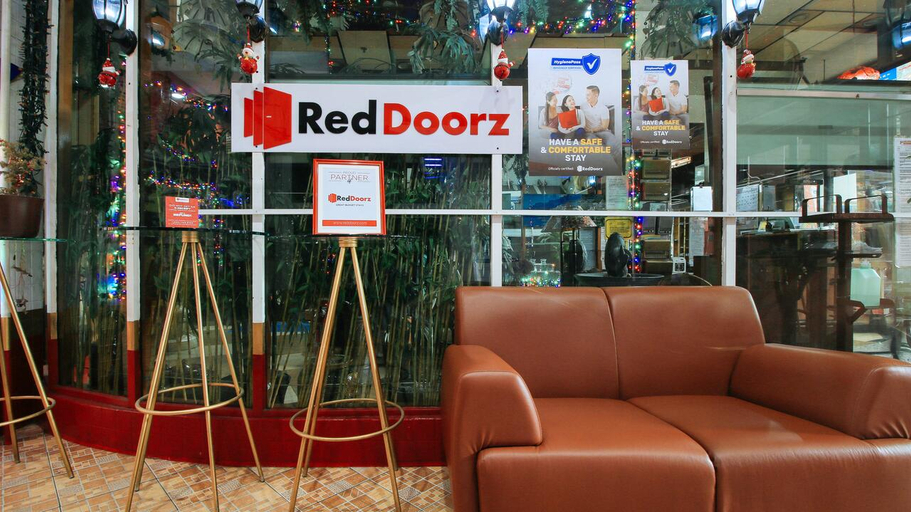 Public Area 4, RedDoorz @ The Providence Tower, Manila City